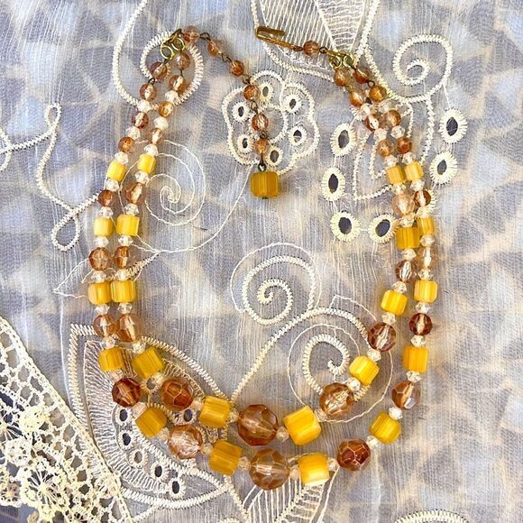 Vintage Germany Mid-Century Lucite Double Strand Necklace - Picture 7 of 8